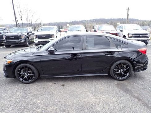 Used 2022 Honda Civic Sport image 2