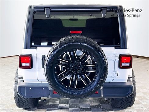 Used 2018 Jeep Wrangler Unlimited Sahara w/ Cold Weather Group image 6