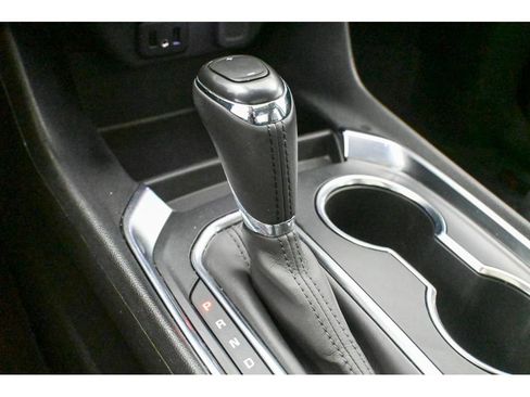 Used 2019 Chevrolet Traverse RS image 28