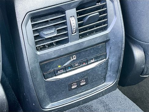 Used 2021 BMW 330i Sedan w/ Convenience Package image 24