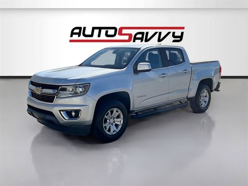 Used 2017 Chevrolet Colorado LT w/ LT Convenience Package image 3