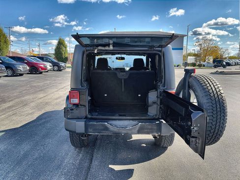 Used 2013 Jeep Wrangler Sahara w/ Dual Top Group image 20
