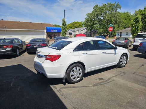 Used 2013 Chrysler 200 LX FWD image 12
