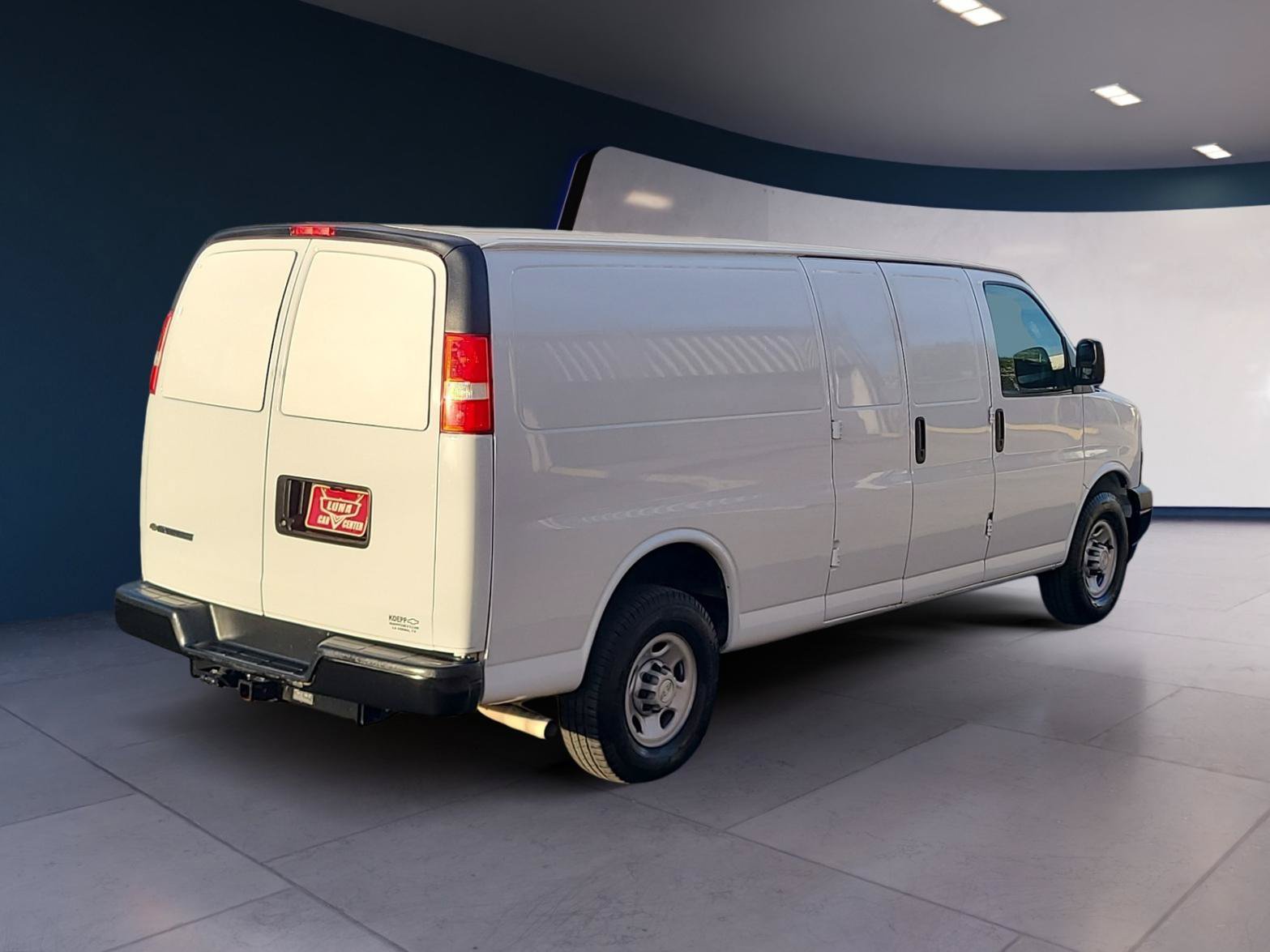 Used 2021 Chevrolet Express 2500 Extended w/ Driver Convenience Package RWD image 5