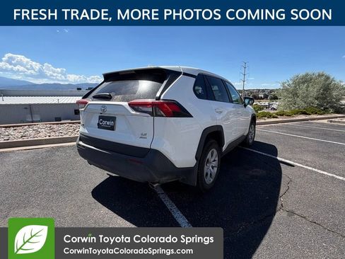 Used 2023 Toyota RAV4 LE AWD/4WD image 7