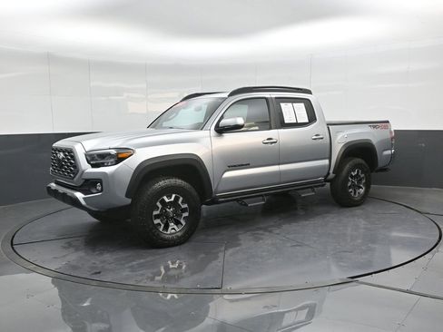 Used 2022 Toyota Tacoma TRD Off-Road image 7