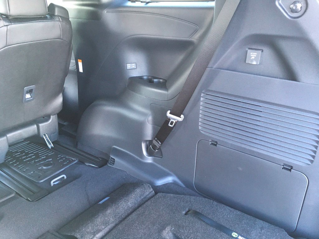 New 2026 Toyota Sienna XLE Woodland Edition AWD/4WD image 37
