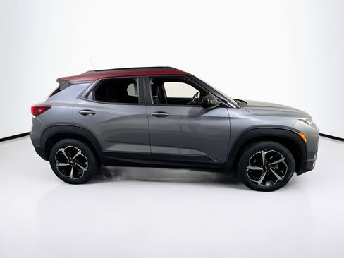 Used 2021 Chevrolet TrailBlazer RS w/ Sun and Liftgate Package image 4