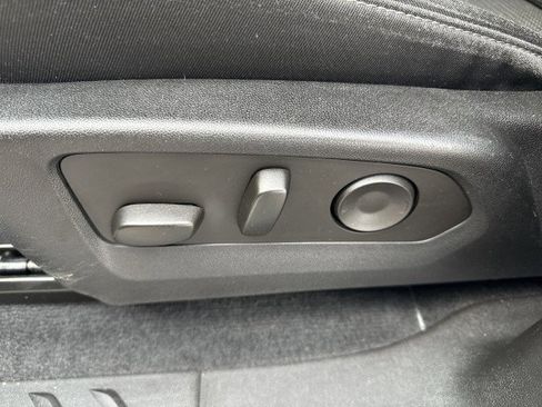 Used 2023 Chevrolet Colorado LT w/ LT Convenience Package II image 14