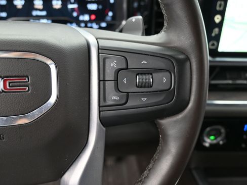 Used 2023 GMC Sierra 1500 SLT AWD/4WD image 15