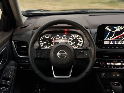 Used 2021 Nissan Rogue SL w/ Premium Package AWD/4WD image 35