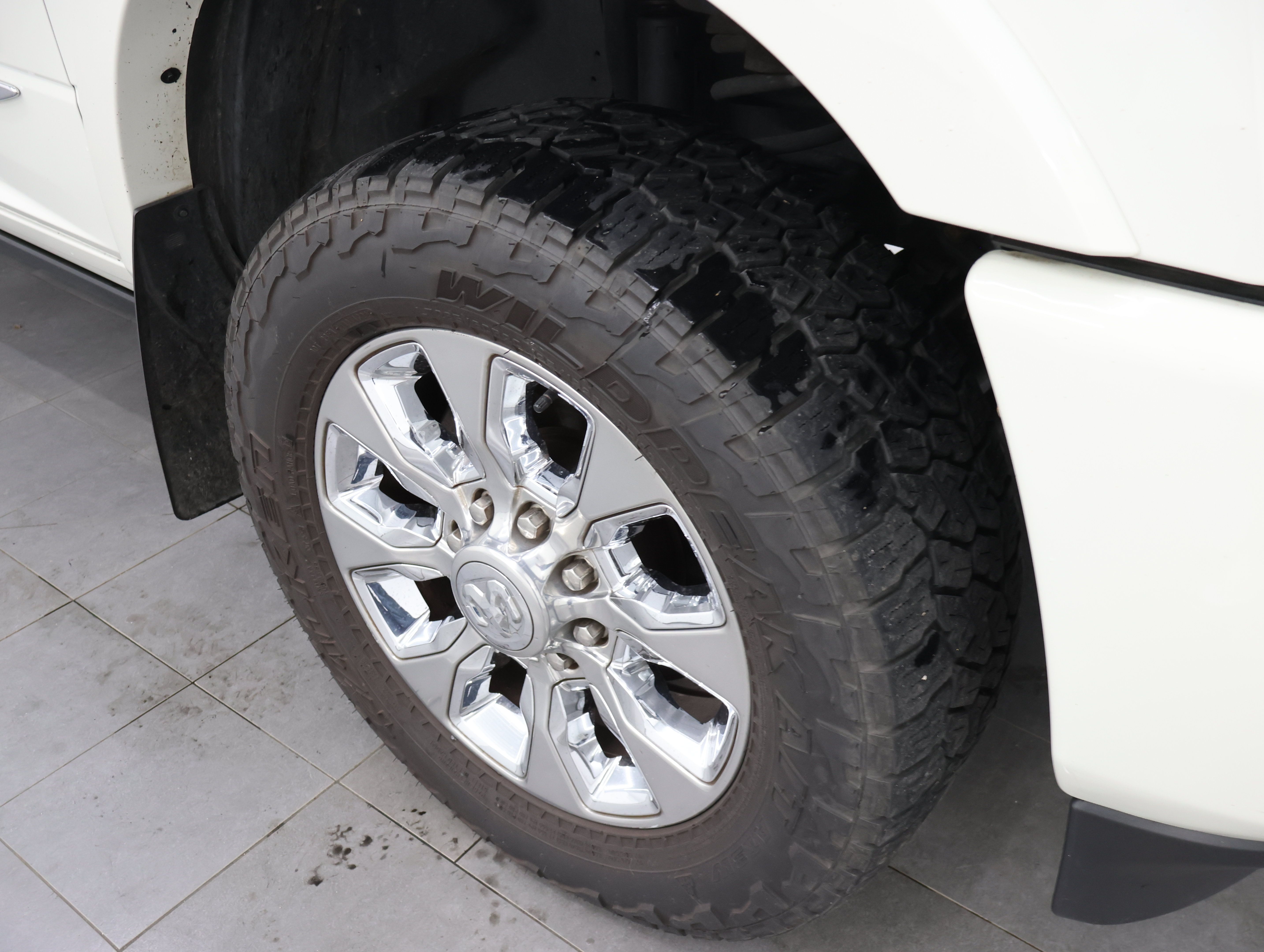 Used 2019 RAM 2500 Limited AWD/4WD image 3