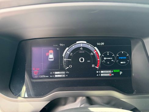 Used 2025 Toyota Sequoia TRD Pro AWD/4WD image 40