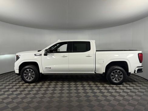 Used 2024 GMC Sierra 1500 AT4 w/ Technology Package AWD/4WD image 11