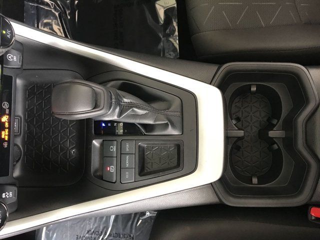 Used 2023 Toyota RAV4 XLE w/ Convenience Package FWD image 18