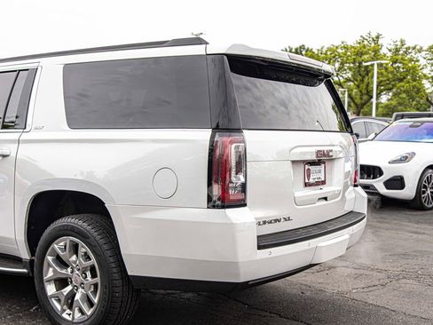 Used 2017 GMC Yukon XL SLT w/ Open Road Package AWD/4WD image 13