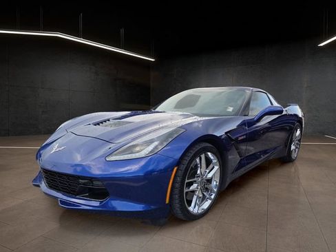 Used 2017 Chevrolet Corvette Stingray Coupe RWD image 3