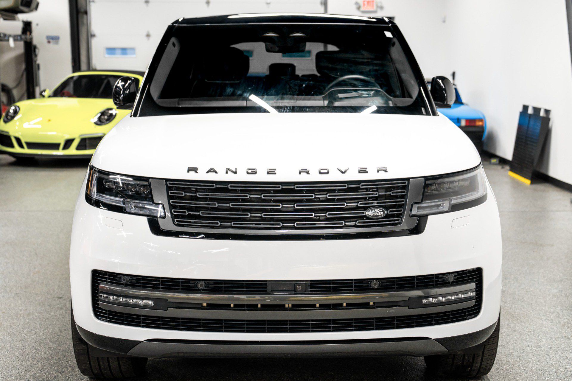 Used 2024 Land Rover Range Rover Autobiography AWD/4WD image 4