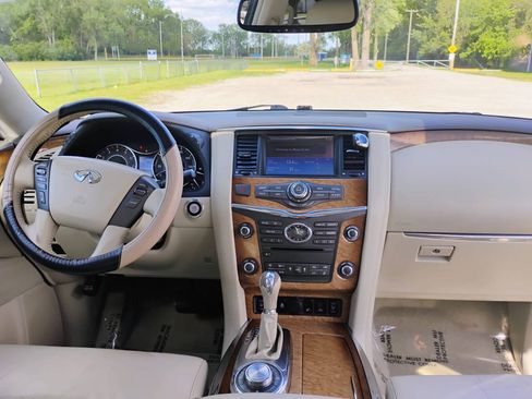 Used 2013 INFINITI QX56 4WD w/ Theater Pkg image 10