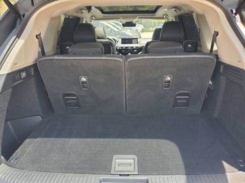 Used 2024 Acura MDX FWD w/ Technology Package image 8