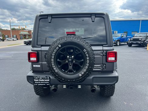 Used 2021 Jeep Wrangler Willys image 5