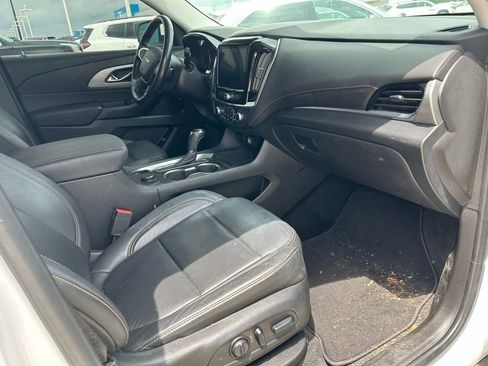 Used 2020 Chevrolet Traverse LT w/ LPO, Cargo Package FWD image 12