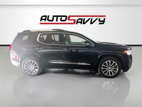 Used 2023 GMC Acadia Denali w/ Denali Technology Package image 8