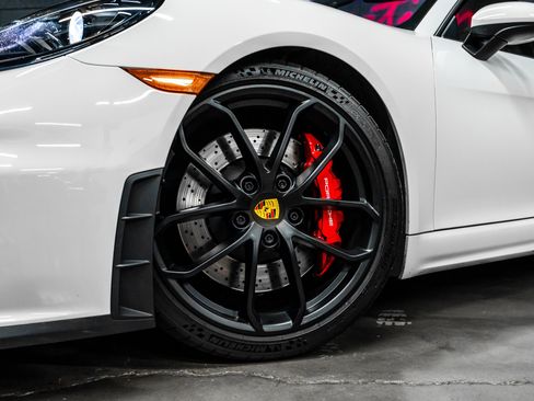 Used 2020 Porsche 718 Boxster Spyder image 13