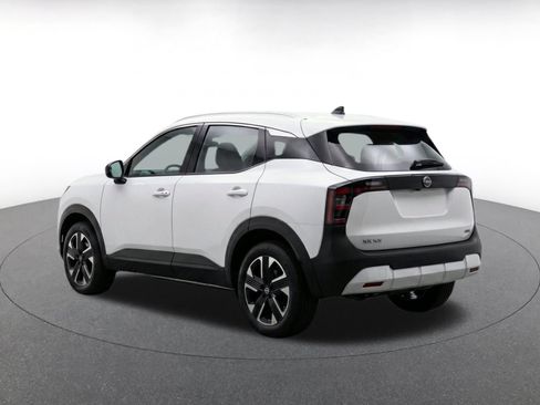 Used 2026 Nissan Kicks SV w/ Cold Weather Package AWD/4WD image 7