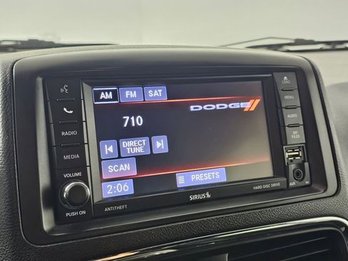 Used 2019 Dodge Grand Caravan SXT image 27