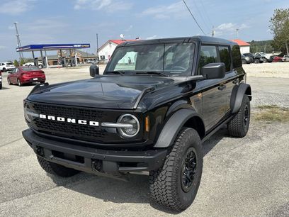 New 2026 Ford Bronco Badlands w/ Sasquatch Package