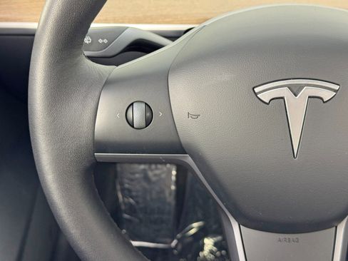 Used 2022 Tesla Model 3 Performance image 19