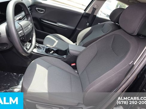 Used 2025 Kia K4 FWD image 11