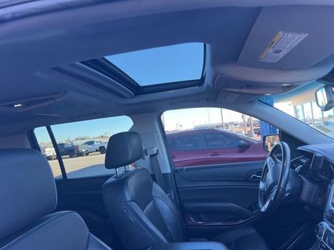 Used 2020 GMC Yukon XL SLT w/ Open Road Package image 10