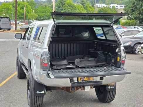 Used 2012 Toyota Tacoma 4x4 Double Cab image 32
