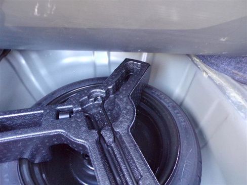 Used 2019 Nissan Sentra SR image 43