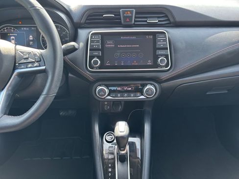 Used 2020 Nissan Versa SR FWD image 18