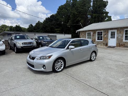 Used 2011 Lexus CT 200h Premium w/ Premium Audio Pkg FWD image 3