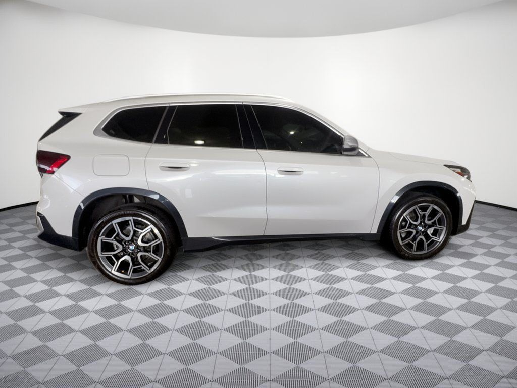 Certified 2023 BMW X1 xDrive28i w/ Convenience Package AWD/4WD image 6