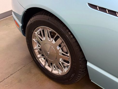 Used 2002 Ford Thunderbird RWD image 26