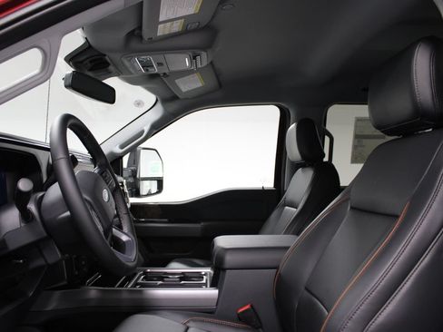 New 2026 Ford F250 Lariat w/ Black Appearance Package AWD/4WD image 22