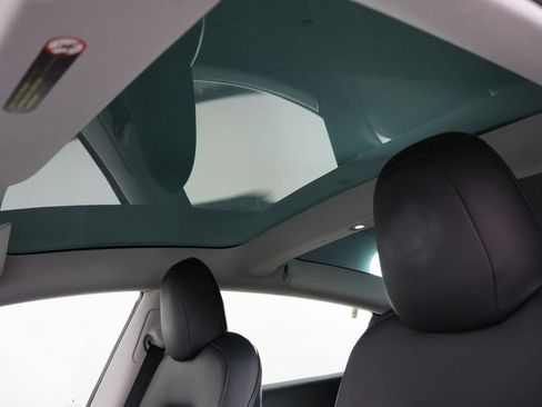 Used 2020 Tesla Model 3 Standard Range image 22