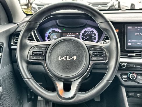 Used 2022 Kia Niro LXS image 15
