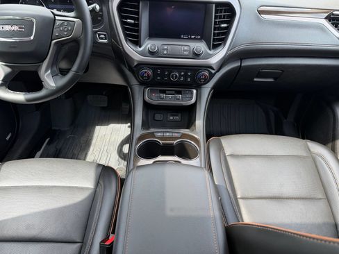 Used 2023 GMC Acadia AT4 w/ Preferred Package AWD/4WD image 18