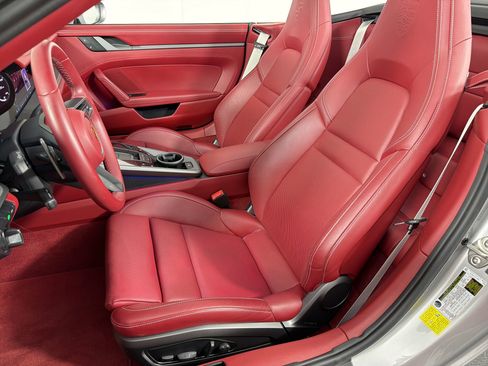 Certified 2022 Porsche 911 Carrera image 5