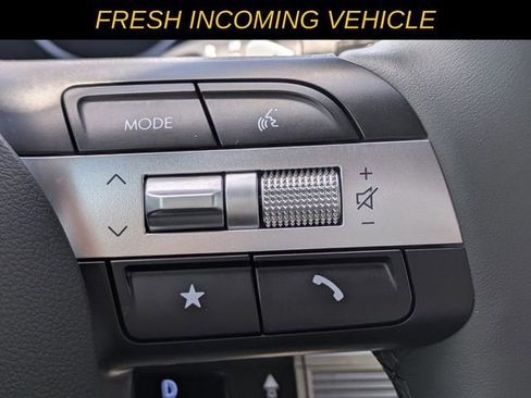 Used 2025 Hyundai Tucson Limited AWD/4WD image 21