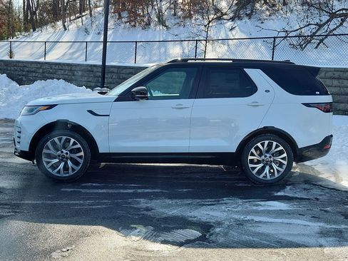 New 2026 Land Rover Discovery Limited Edition image 6