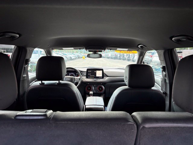 Used 2025 Chevrolet Blazer RS FWD image 30