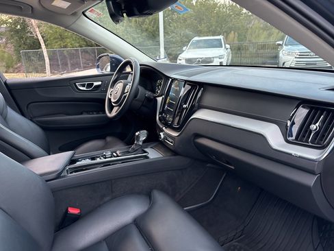 Used 2019 Volvo XC60 T6 Inscription image 13