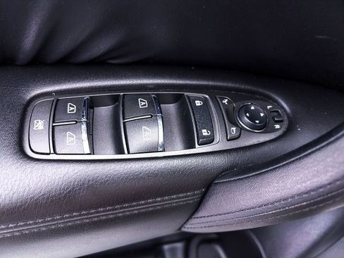 Used 2023 Nissan Armada SL RWD image 19